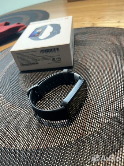 Фитнес-браслет huawei Band 8