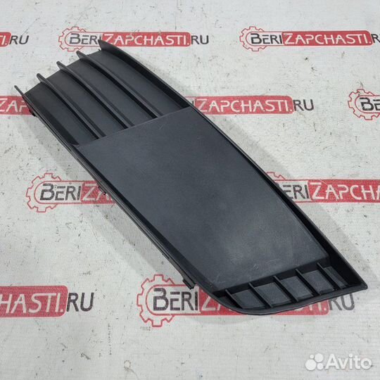 Заглушка бампера передняя левая Skoda Octavia A7