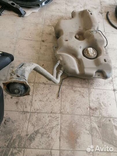 Топливный бак renault logan