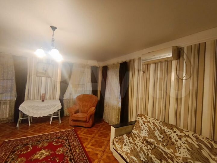 2-к. квартира, 55 м², 2/2 эт.