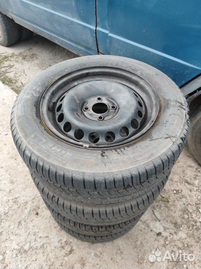 R15 Pirelli Cinturato P1 195/65, PCD 4x100 DIA 60.1