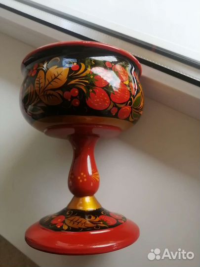 Ваза на ножке, хохлома