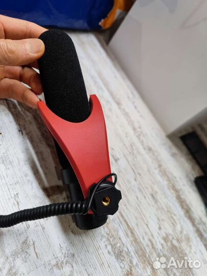 Микрофон для фото и видеокамер comica CVM-V30 PRO