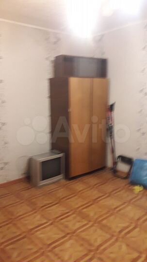 Комната 45 м² в 2-к., 1/9 эт.