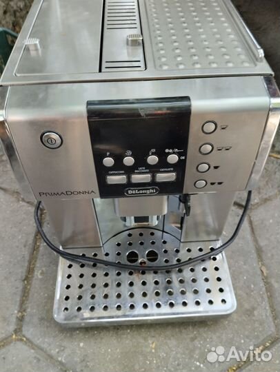 Кофемашина Delonghi