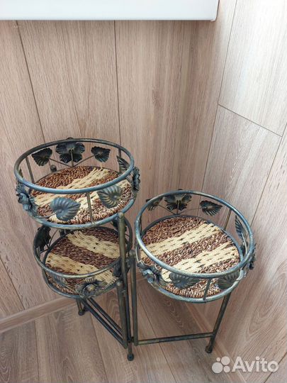 Подставка под цветы ручной работы