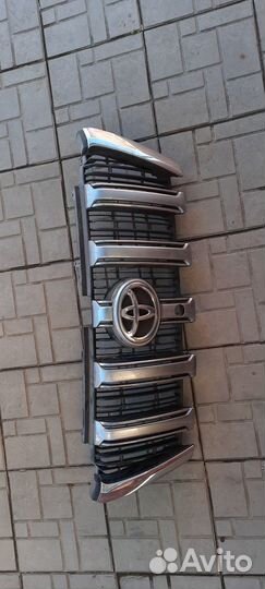 Решетка радиатора Toyota land cruiser 150
