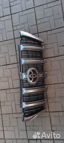 Решетка радиатора Toyota land cruiser 150