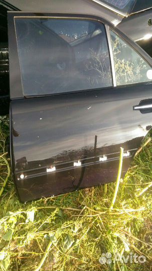 Задняя левая дверь w124 мерседес