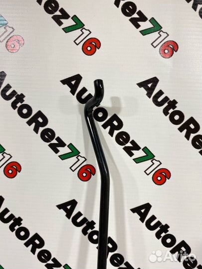 Держатель капота Skoda Octavia A7 1 2013