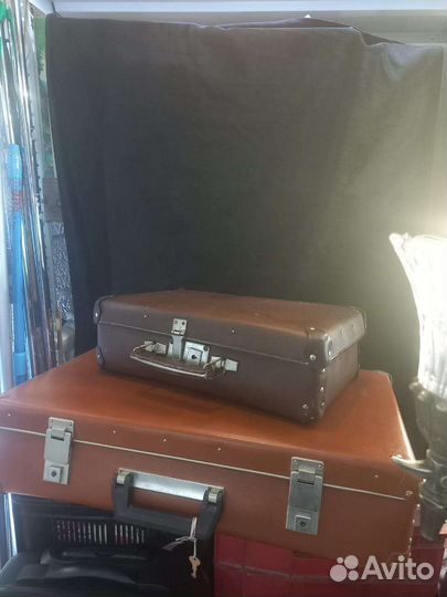 Чемодан фибровый