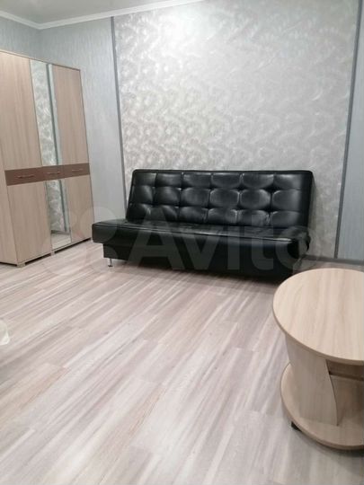 1-к. квартира, 40 м², 8/17 эт.