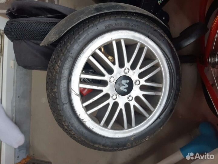 Запчасти,колеса для 3х колесного велосипеда