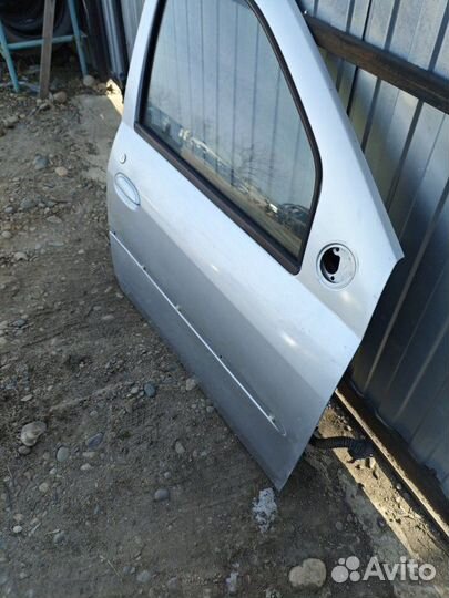 Дверь передняя правая Renault Logan sandero K7M