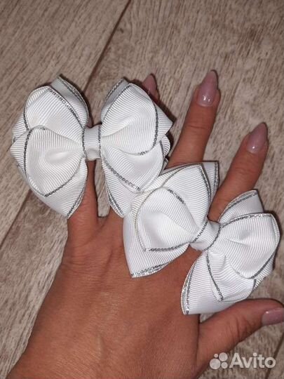 Белые бантики ручной работы