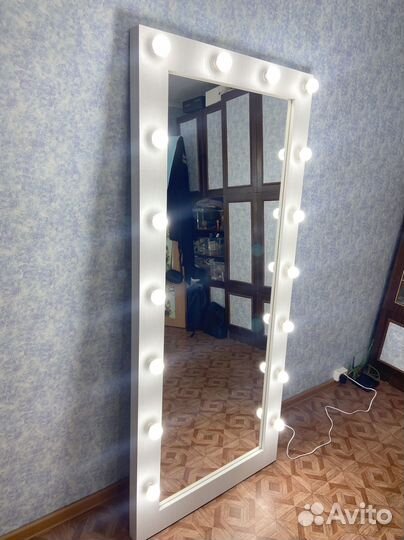 Гримерное зеркало