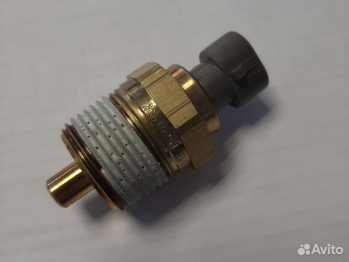 Датчик температуры масла detroit diesel 23515251