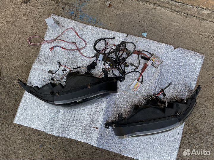 Фары на toyota mark 2 90