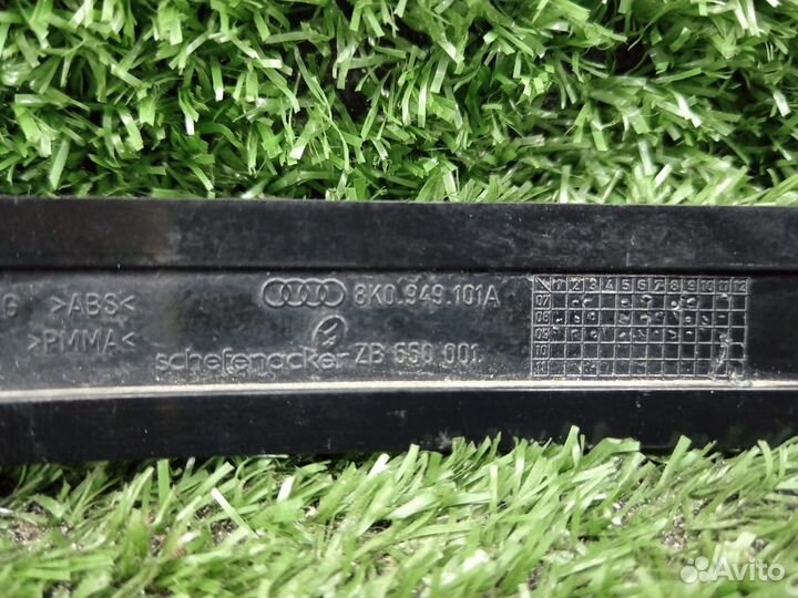 Повторитель поворота в зеркало левый VAG Audi A6 C