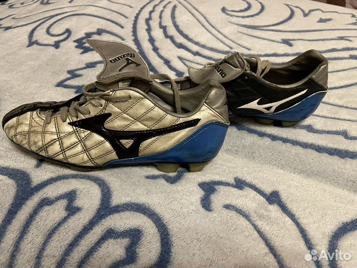 Детские футбольные бутсы