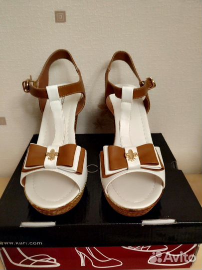 Босоножки женские