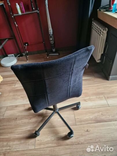 Офисное кресло Бюрократ CH-330M/LT-20