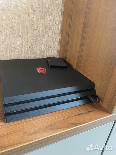 Sony PS4 pro 1 tb