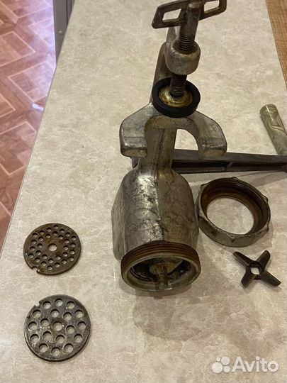 Мясорубка ручная чугунная СССР