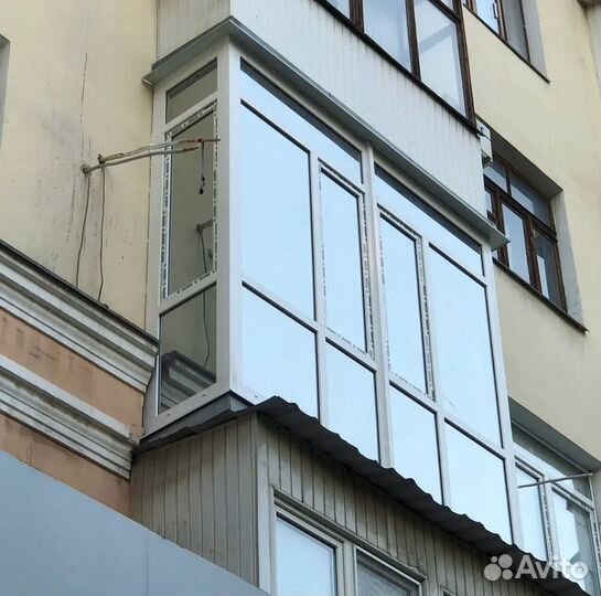 Пластиковый балкон с установкой