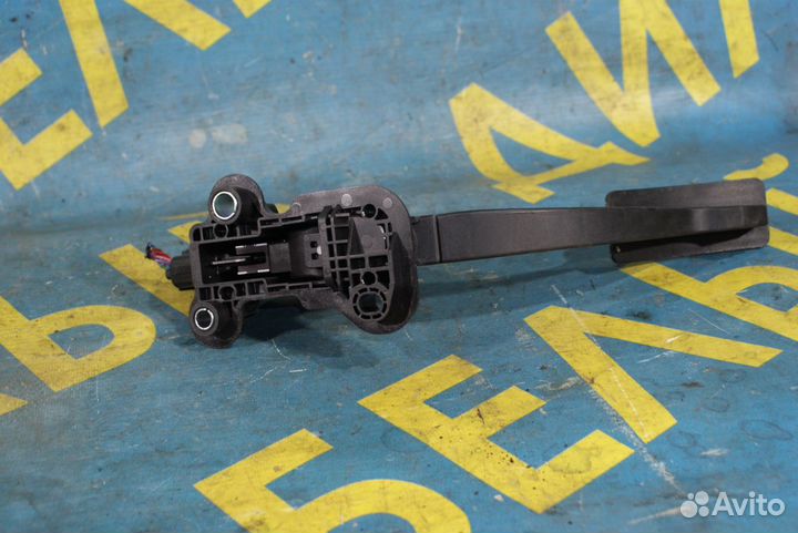 Педаль газа Mitsubishi ASX