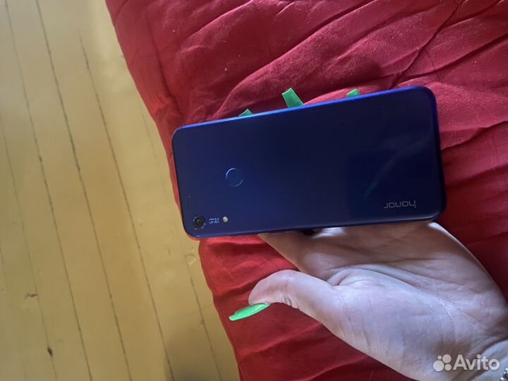 Телефон Huawei 8а