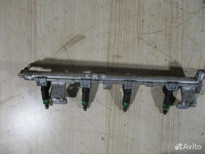 Топливная рампа Ford Fusion 2002