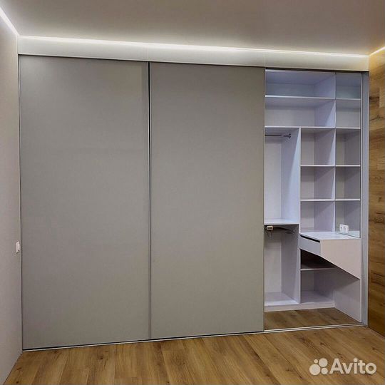 Шкаф купе современный