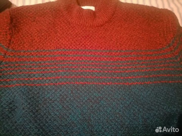 Свитер
