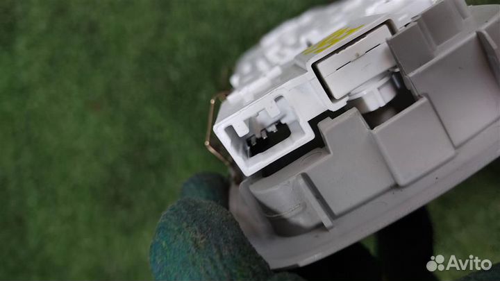 Плафон салона задний Toyota Verso R2 2017