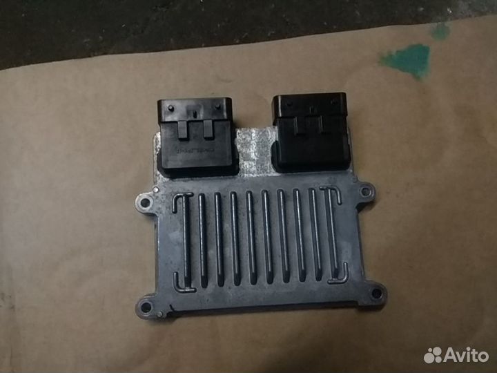 Блок управления двигателем KIA opirus