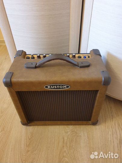 Комбоусилитель kustom Sienna 16