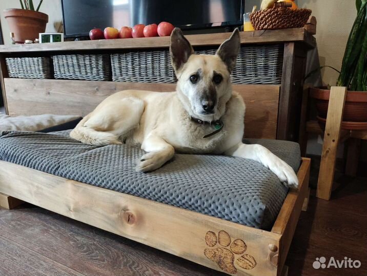 Лежанка для средней собаки