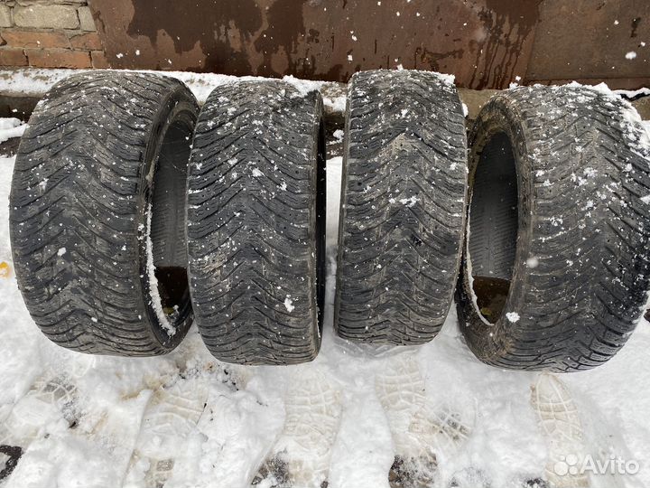 Nokian Tyres Hakkapeliitta 8 225/45 R18 95T