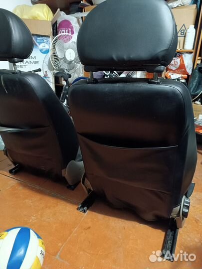 Передние сиденья LADA kalina 1