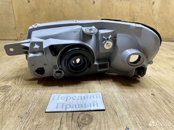 Фара передняя правая Hyundai Accent 2000 - 2012г