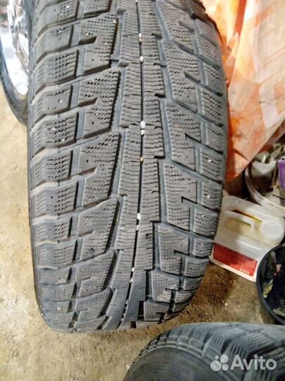 Продам комплект колес r20