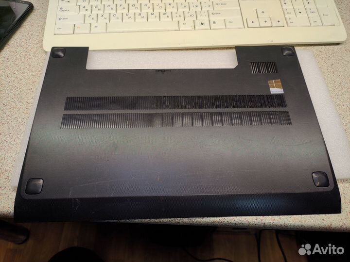 Крышка Lenovo IdeaPad G500, G505 p/n: AP0Y0000C00