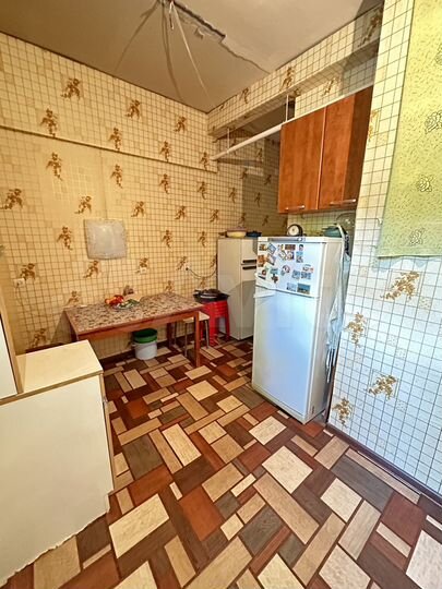 3-к. квартира, 90,3 м², 1/4 эт.