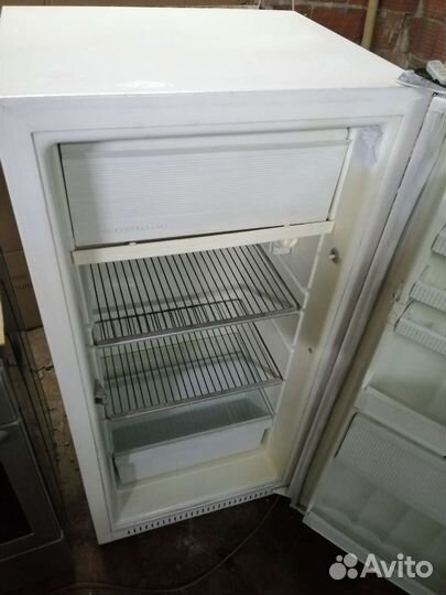 Холодильник Бирюса