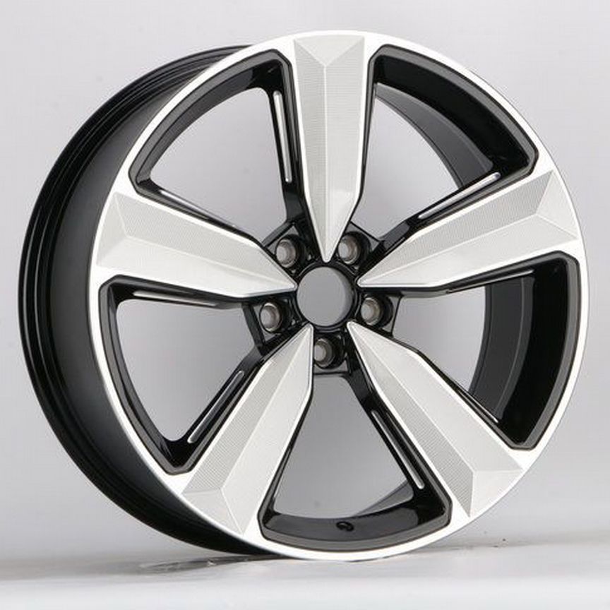 Литые диски Replica 8×R18 5×114.3