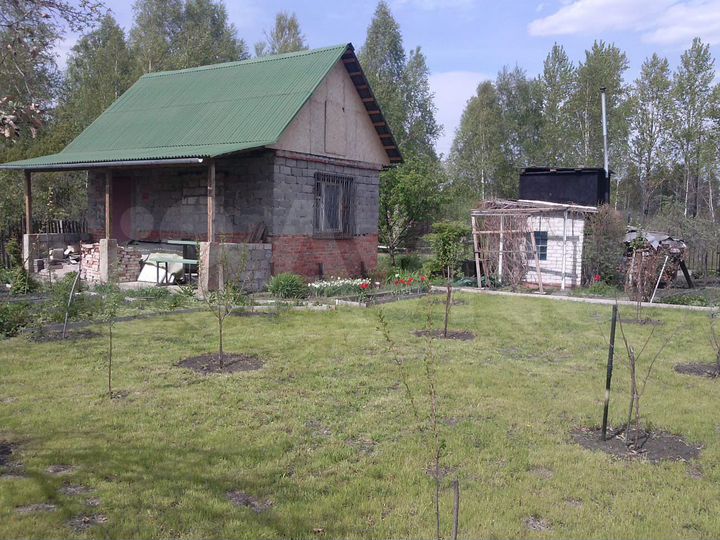 Дача 25 м² на участке 6 сот.