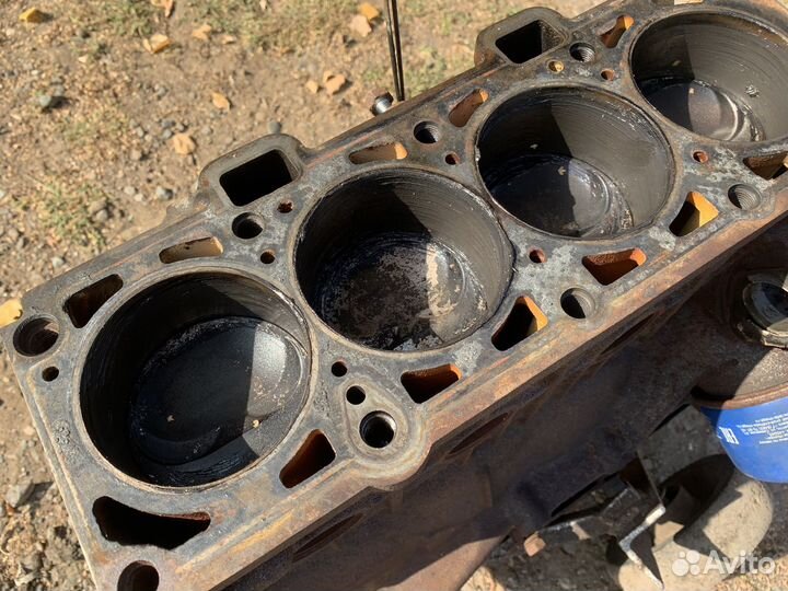 Блок двигателя ваз 11183