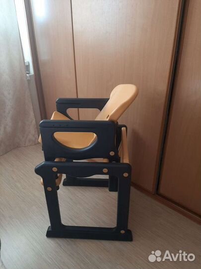 Стул для кормления