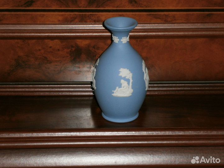 Треугольная шкатулка на ножках Лиможский фарфор
